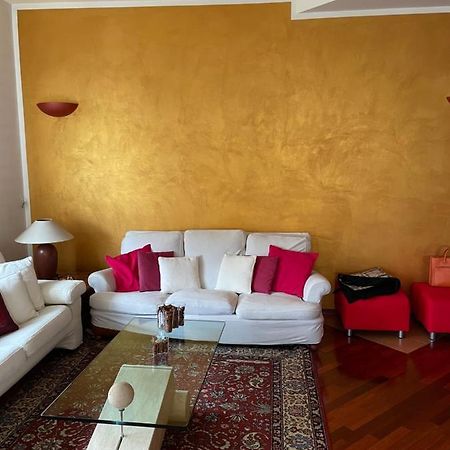 Zen Apartment Located In Turin Pre Hill Exteriör bild